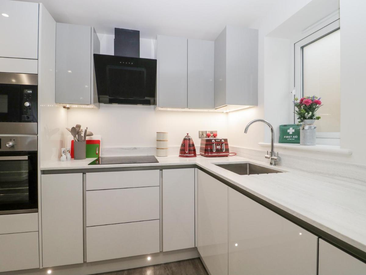 Apartmán Flat 2, 38 Preston Road Weymouth Exteriér fotografie