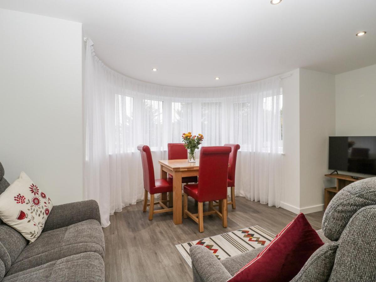 Apartmán Flat 2, 38 Preston Road Weymouth Exteriér fotografie
